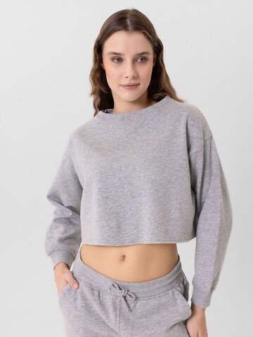 Jacey Quinn - Sudadera 'Elsa' en gris