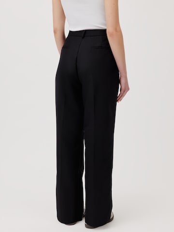 Loosefit Pantaloni con piega frontale 'Simona' di LeGer by Lena Gercke in nero