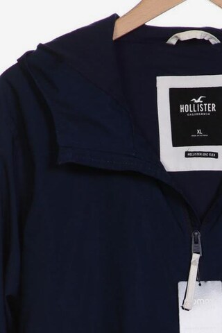HOLLISTER Jacket & Coat in XL in Blue