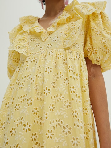 EDITED Dress 'Reyna' in Yellow