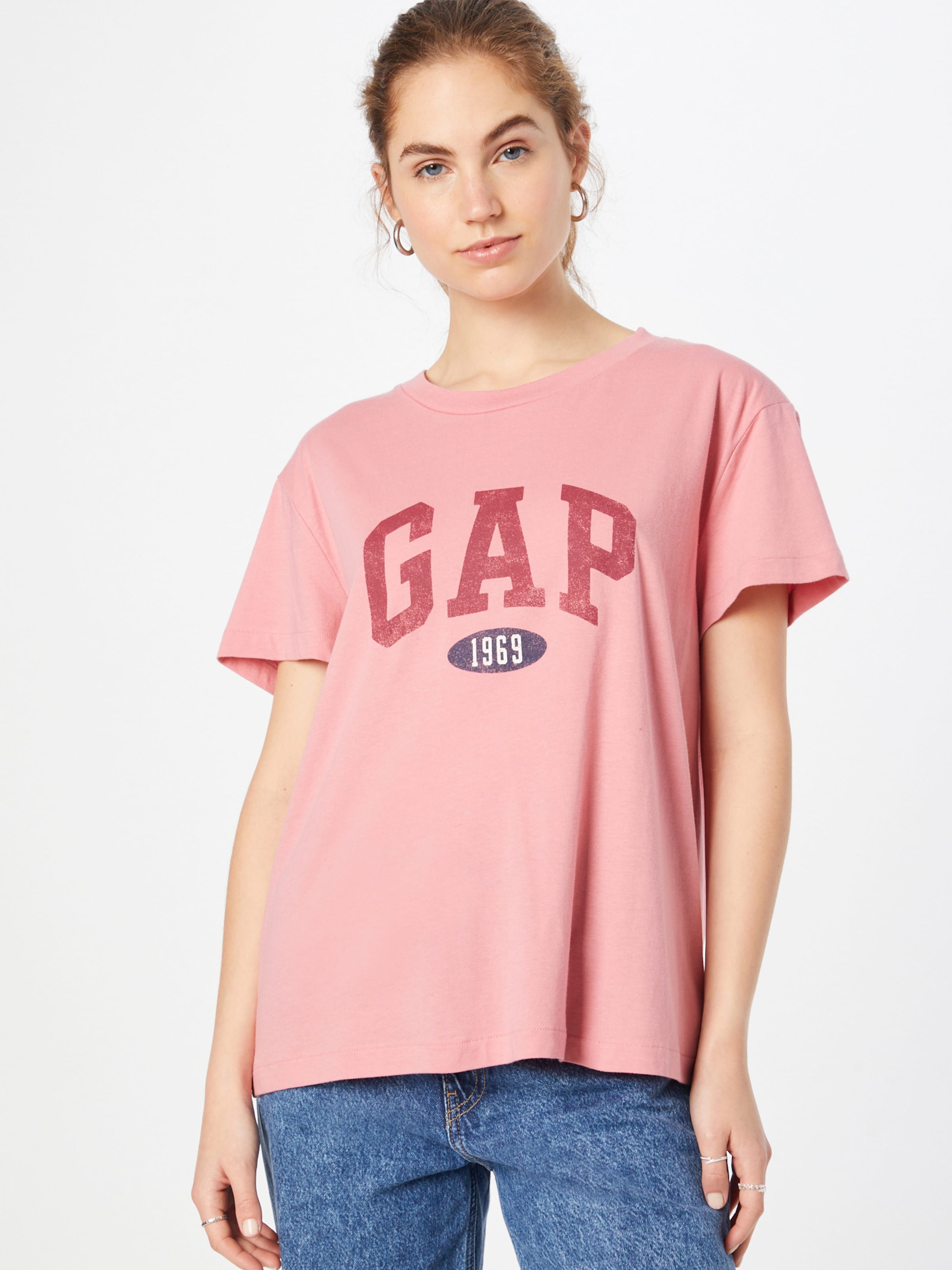 gap t shirts for women