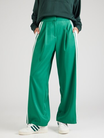 Loosefit Pantalon à pince 'GALYA' SISTERS POINT en vert : devant