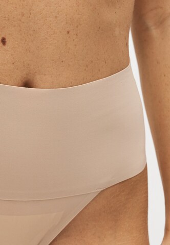 SPANX Regular String in Beige