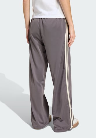 ADIDAS ORIGINALS - Loosefit Pantalón deportivo 'Firebird' en marrón