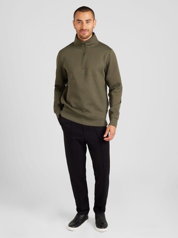 Casual Friday Sweatshirt 'CF Sebastian' in Green