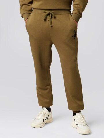 VIERVIER Tapered Pants 'Lenja' in Brown: front