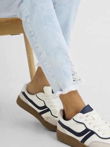 bonprix Regular Jeans in Blauw