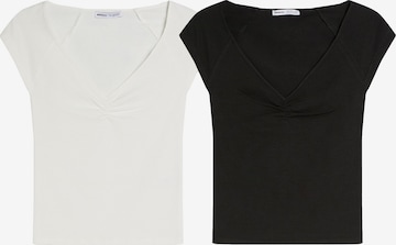 Bershka Koszulka w kolorze czarny: przód