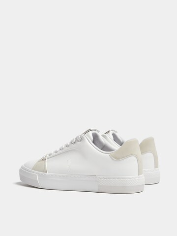 Pull&Bear Låg sneaker i vit