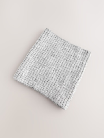 Next - Chal en gris