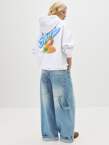Felpa 'STWD' di Pull&Bear in grigio: frontale
