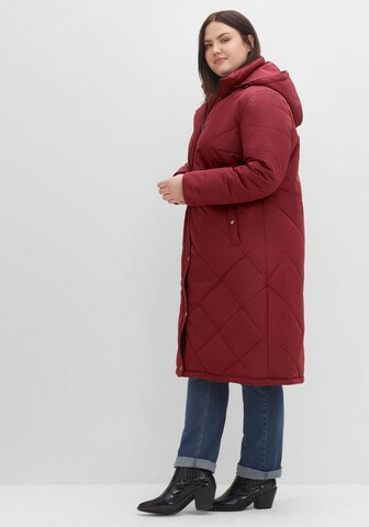 SHEEGO Between-Seasons Coat in Red