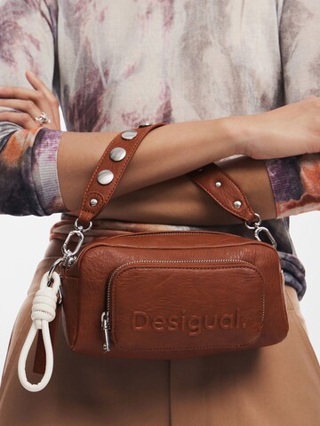 Sacs à main 'Prades Cont' Desigual en marron : devant