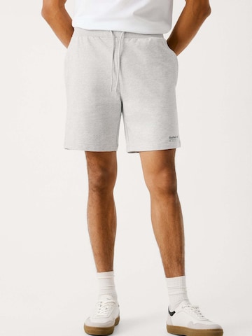 Red Bull Racing x Pepe Jeans Regular Pants 'Essential' in Grey: front