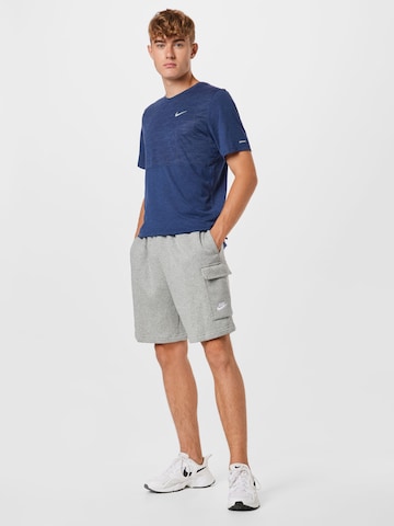 Nike Sportswear Loosefit Shorts 'Club' in Grau