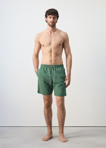 MANGO MAN Board Shorts 'Liso' in Green