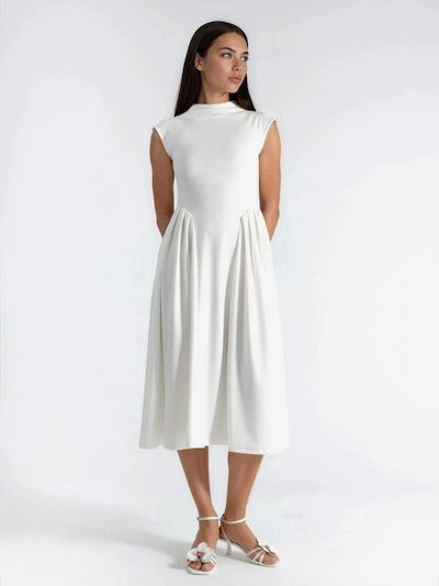 Busem Robe en 36 en blanc, Vue avec produit