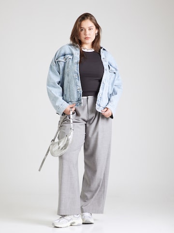 Top 'PCMAY' di PIECES Curve in nero