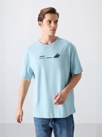 Tommy Life Shirt in Blue: front