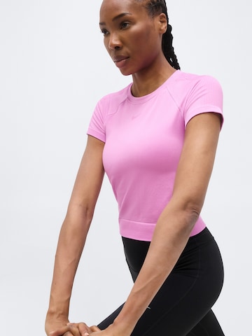 T-shirt fonctionnel NIKE en rose