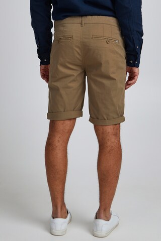 !Solid Regular Trousers in Brown