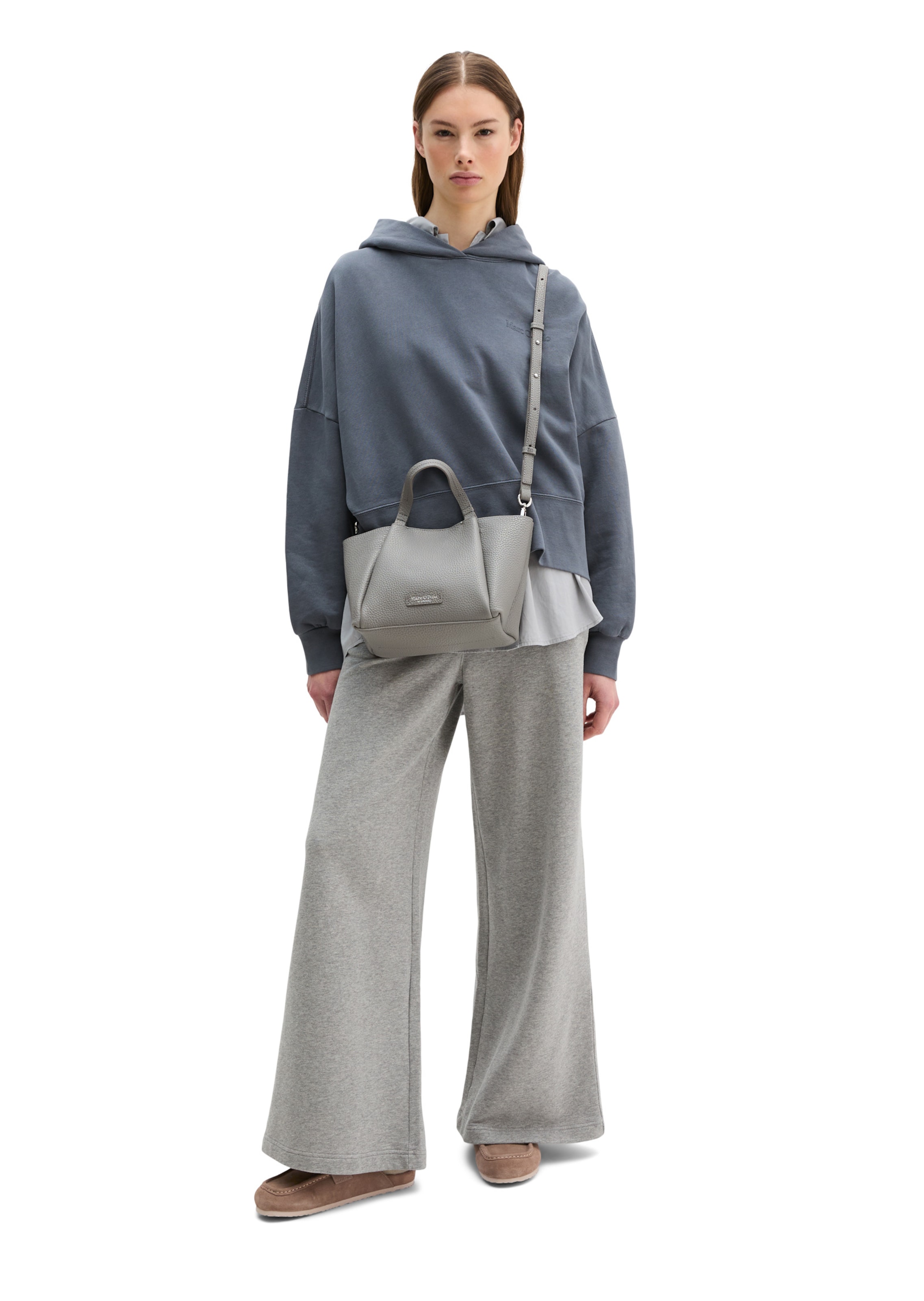 Marc O'Polo Umhängetasche in Grau: Vorderseite