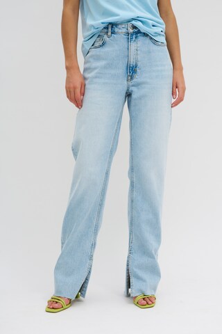 My Essential Wardrobe Loosefit Jeans 'Daisy' in Blauw: voorkant