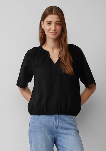 s.Oliver Bluse i sort: forside
