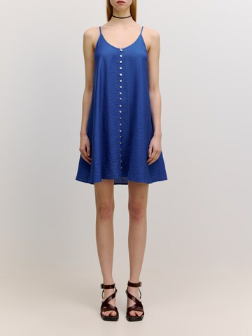 Robe 'Lila' EDITED en bleu : devant