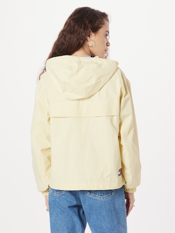 Tommy Jeans Between-Season Jacket 'Chicago' in Yellow