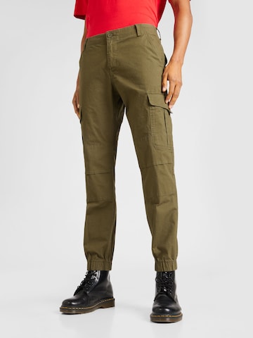 Tapered Pantaloni cargo 'ETHAN' di Tommy Jeans in verde: frontale