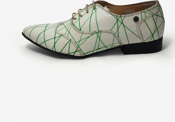 TIGGERS Lace-Up Shoes in Green: front
