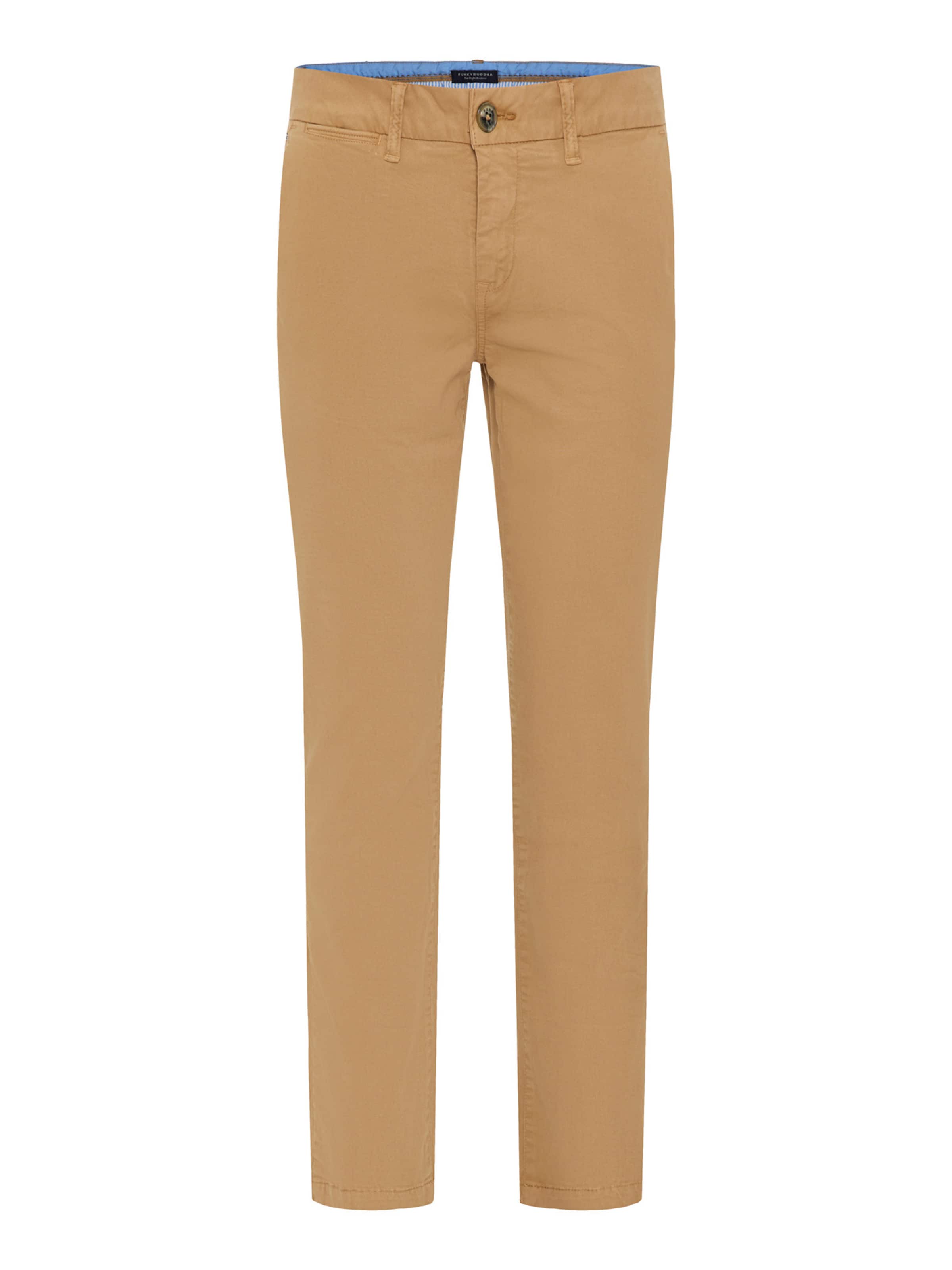 Funky Buddha Regular Панталон Chino в бежово: отпред