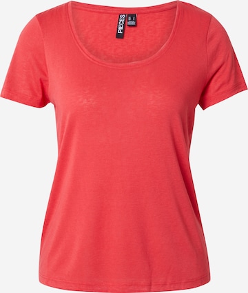 Tricou de la PIECES pe roșu: față