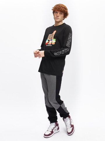 hydroponic - Camiseta 'Hydroponic x South Park Gang Long-Sleeve T-Shirt' en negro