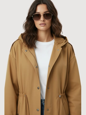 WEARABLE STORIES Between-seasons parka 'Victorinne' in Beige