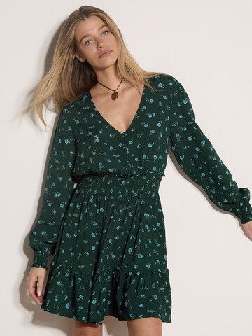 Apricot Dress ' ' in Green: front