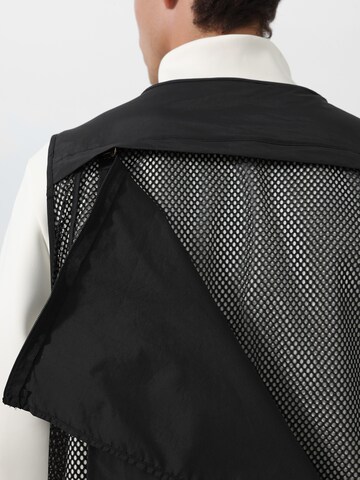 Youthup Sports Vest in Black