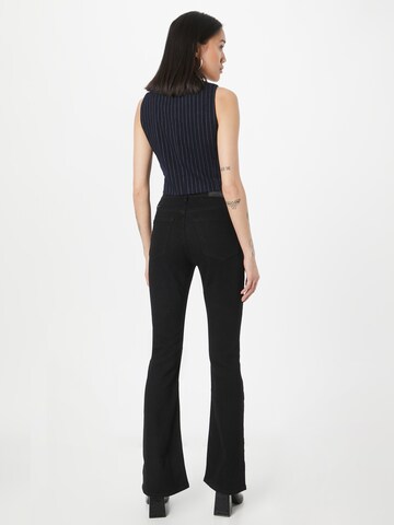 Gina Tricot Flared Jeans in Zwart