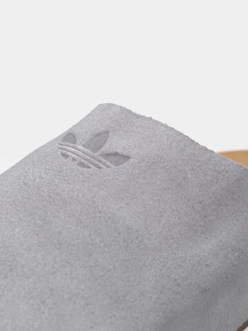 ADIDAS ORIGINALS Muiltjes 'Adilette' in Grijs