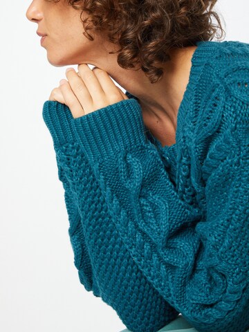 Geacă tricotată de la Molly BRACKEN pe albastru