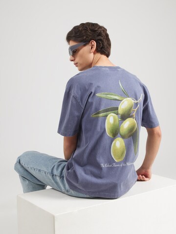 HOLLISTER Shirt in Blue: front