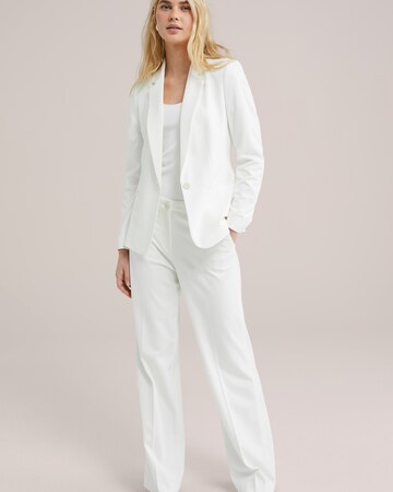 WE Fashion Top in White