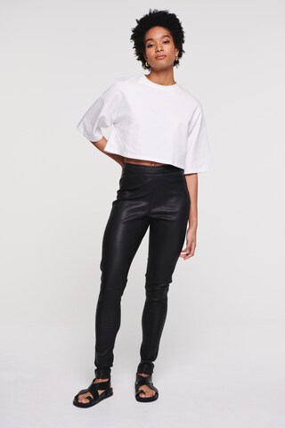 Skinny Leggings 'Hen' Aligne en noir : devant