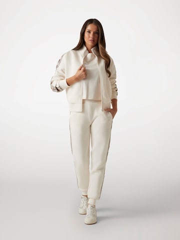 GUESS Regular Sportbroek 'V2YB15KB3P2' in Beige