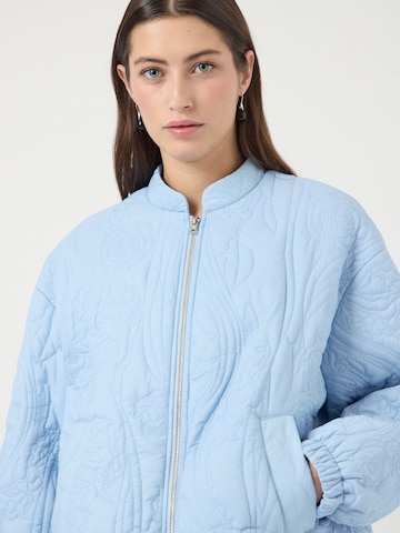 Veste mi-saison 'YASCasi' YAS en bleu