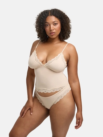 cfab (formerly creamy fabrics) - Top 'Deep Neck Lace Top' en beige