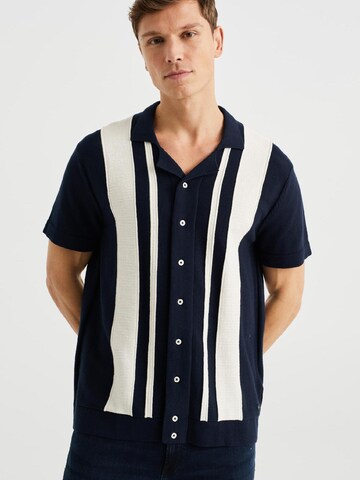 WE Fashion - Ajuste regular Camisa en azul: frente