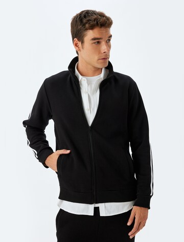 Koton Sweatjacke in Schwarz: Vorderseite