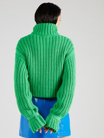 Hoermanseder x About You Sweater 'Eike' in Green